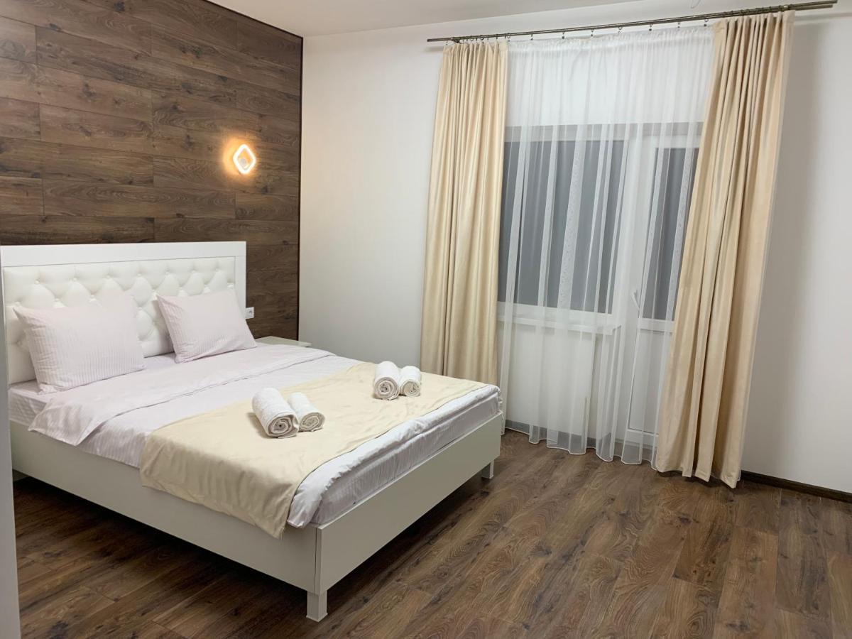 Imperial Hotel บูโคเวล ภายนอก รูปภาพ