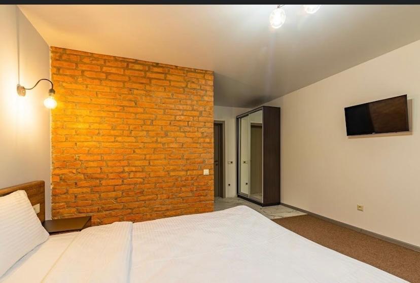 Imperial Hotel บูโคเวล ภายนอก รูปภาพ