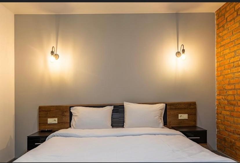 Imperial Hotel บูโคเวล ภายนอก รูปภาพ